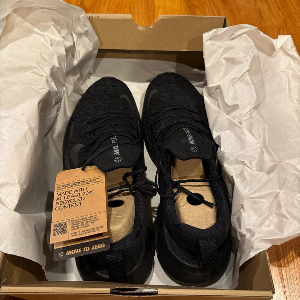 Nike Black Athletic Shoes with Modern Strap Design